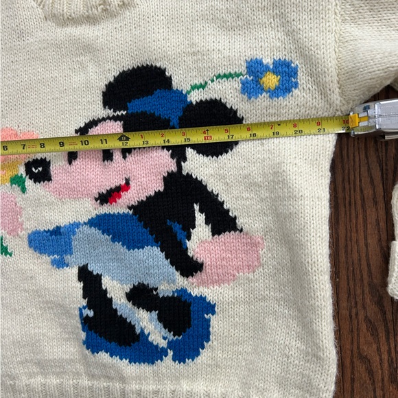 Vintage hand knit Mickey Mouse Minnie Mouse cream 70s sweater: Rare - Picture 8 of 13